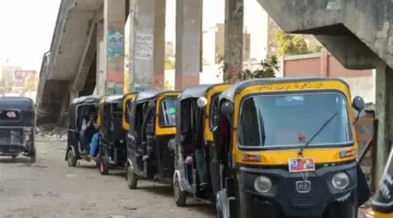 حظر جديد.. محافظ القاهرة يمنع سير التوك توك في الشوارع الرئيسية ويحدد مناطق استثنائية للحركة